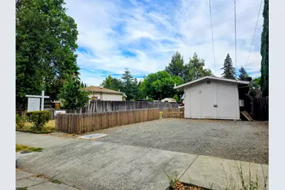 920 Gum Ave, Woodland, CA 95695 - Photo 27