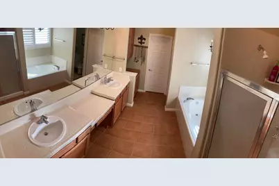 4037 Steamboat Cove Ln, Stockton, CA 95219 - Photo 9