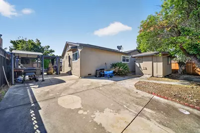 5175 Running Bear Ct, San Jose, CA 95136 - Photo 37
