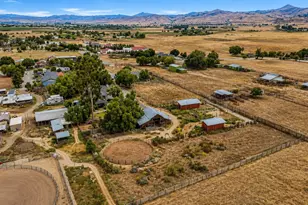 433 Mansfield Rd, Hollister, CA 95023 - Photo 3