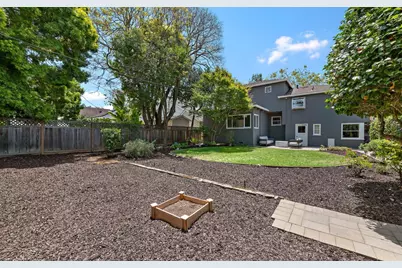 442 Marin Dr, Burlingame, CA 94010 - Photo 25