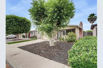 525 El Rio St, Watsonville, CA 95076 - Photo 3