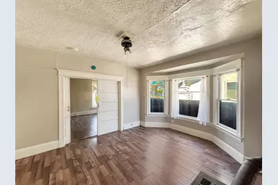 392 N 12th St, San Jose, CA 95112 - Photo 7