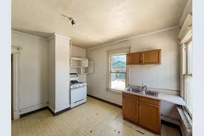 392 N 12th St, San Jose, CA 95112 - Photo 17