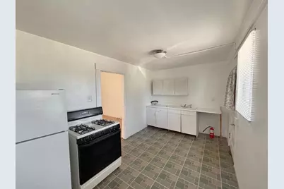 392 N 12th St, San Jose, CA 95112 - Photo 11