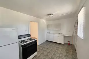392 N 12th St, San Jose, CA 95112 - Photo 11