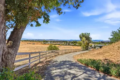 14160 Lesley Ln, San Martin, CA 95046 - Photo 31