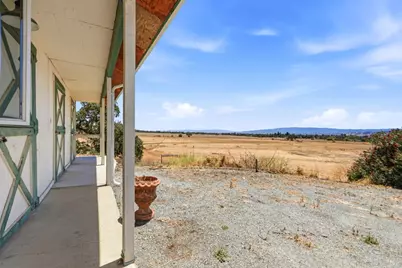 14160 Lesley Ln, San Martin, CA 95046 - Photo 33