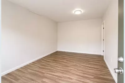 316 Locust Ave, Hollister, CA 95023 - Photo 9