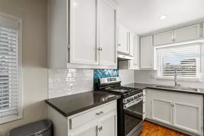 37 Portola Ave, Monterey, CA 93940 - Photo 7