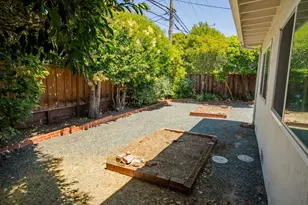 2539 Holland St, San Mateo, CA 94403 - Photo 23