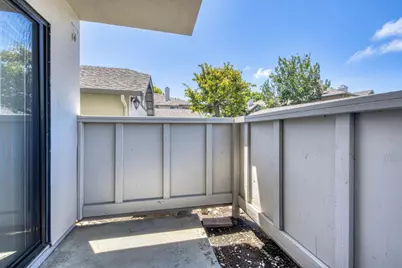 1056 Padre Dr 5, Salinas, CA 93901 - Photo 9