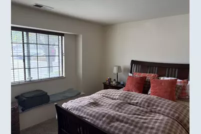 1056 Padre Dr 5, Salinas, CA 93901 - Photo 7