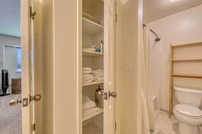 1056 Padre Dr 5, Salinas, CA 93901 - Photo 19