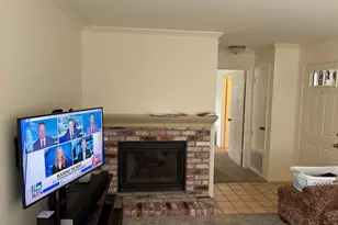 1056 Padre Dr 5, Salinas, CA 93901 - Photo 3