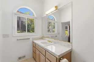 5600 Country Club Pkwy, San Jose, CA 95138 - Photo 57