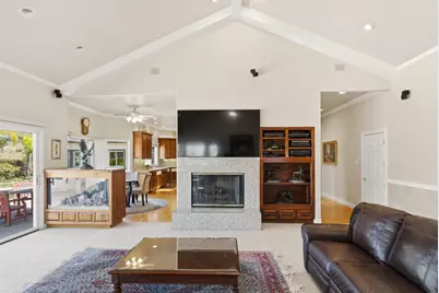 5600 Country Club Pkwy, San Jose, CA 95138 - Photo 17
