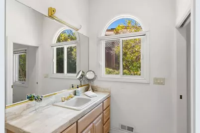 5600 Country Club Pkwy, San Jose, CA 95138 - Photo 51