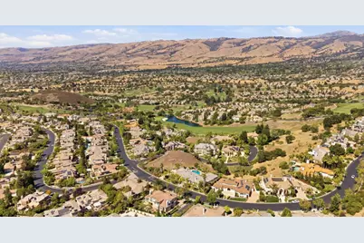 5600 Country Club Pkwy, San Jose, CA 95138 - Photo 71