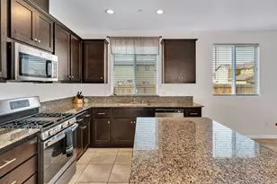 1964 Gus Villalta Dr, Los Banos, CA 93635 - Photo 11
