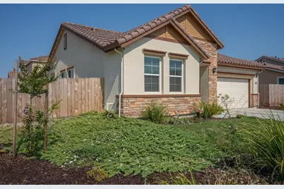 1964 Gus Villalta Dr, Los Banos, CA 93635 - Photo 3