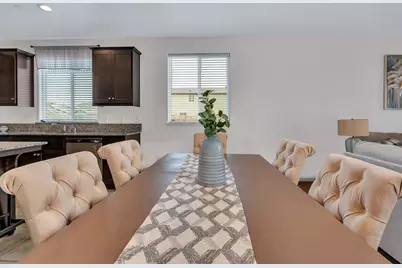 1964 Gus Villalta Dr, Los Banos, CA 93635 - Photo 13