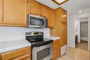 2843 Buena Knoll Ct, San Jose, CA 95121 - Photo 15