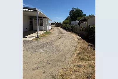 488 E Childs Ave, Merced, CA 95341 - Photo 15