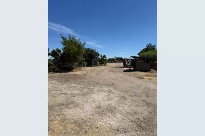 488 E Childs Ave, Merced, CA 95341 - Photo 3