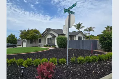 1405 S Ridgemark Dr, Hollister, CA 95023 - Photo 5