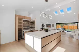 1389 Chelsea Dr, Los Altos, CA 94024 - Photo 17