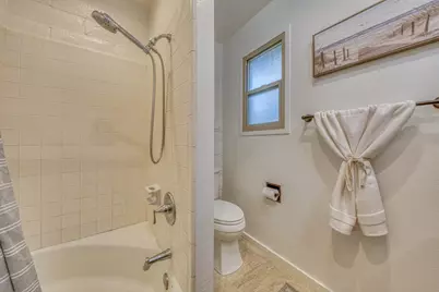 451 Dela Vina Ave 108, Monterey, CA 93940 - Photo 21