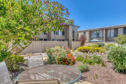 451 Dela Vina Ave 108, Monterey, CA 93940 - Photo 23