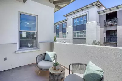 1071 Dewberry Pl 102, San Jose, CA 95131 - Photo 9