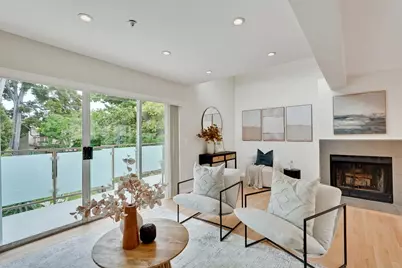 363 N Rengstorff Ave 4, Mountain View, CA 94043 - Photo 3