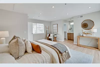 363 N Rengstorff Ave 4, Mountain View, CA 94043 - Photo 25