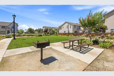 158 Springtime Cir, Hollister, CA 95023 - Photo 39