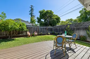 821 Mulberry Ln, Sunnyvale, CA 94087 - Photo 11