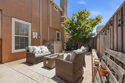 45 Canterbury Pl, Gilroy, CA 95020 - Photo 31
