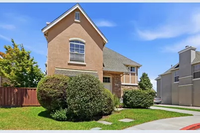 45 Canterbury Pl, Gilroy, CA 95020 - Photo 3