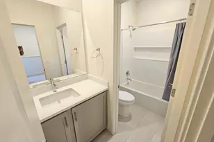 2130 Brighton Dr, Hollister, CA 95023 - Photo 9