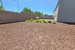 2130 Brighton Dr, Hollister, CA 95023 - Photo 29