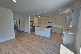 2130 Brighton Dr, Hollister, CA 95023 - Photo 3