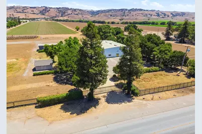 3065 Pacheco Pass Hwy, Gilroy, CA 95020 - Photo 5