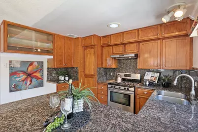 560 Cestaric Dr, Milpitas, CA 95035 - Photo 9