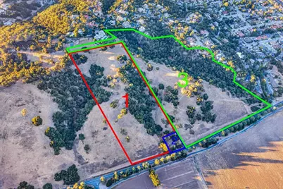 2005 Hecker Pass Hwy, Gilroy, CA 95020 - Photo 9