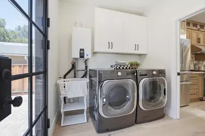 320 Center St, Redwood City, CA 94061 - Photo 21
