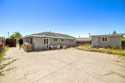 141 Trinity Ave, Watsonville, CA 95076 - Photo 17