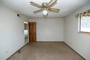 3217 Napier Dr, Modesto, CA 95350 - Photo 3