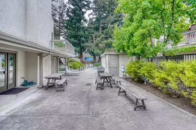 19220 Vineyard Ln, Saratoga, CA 95070 - Photo 41